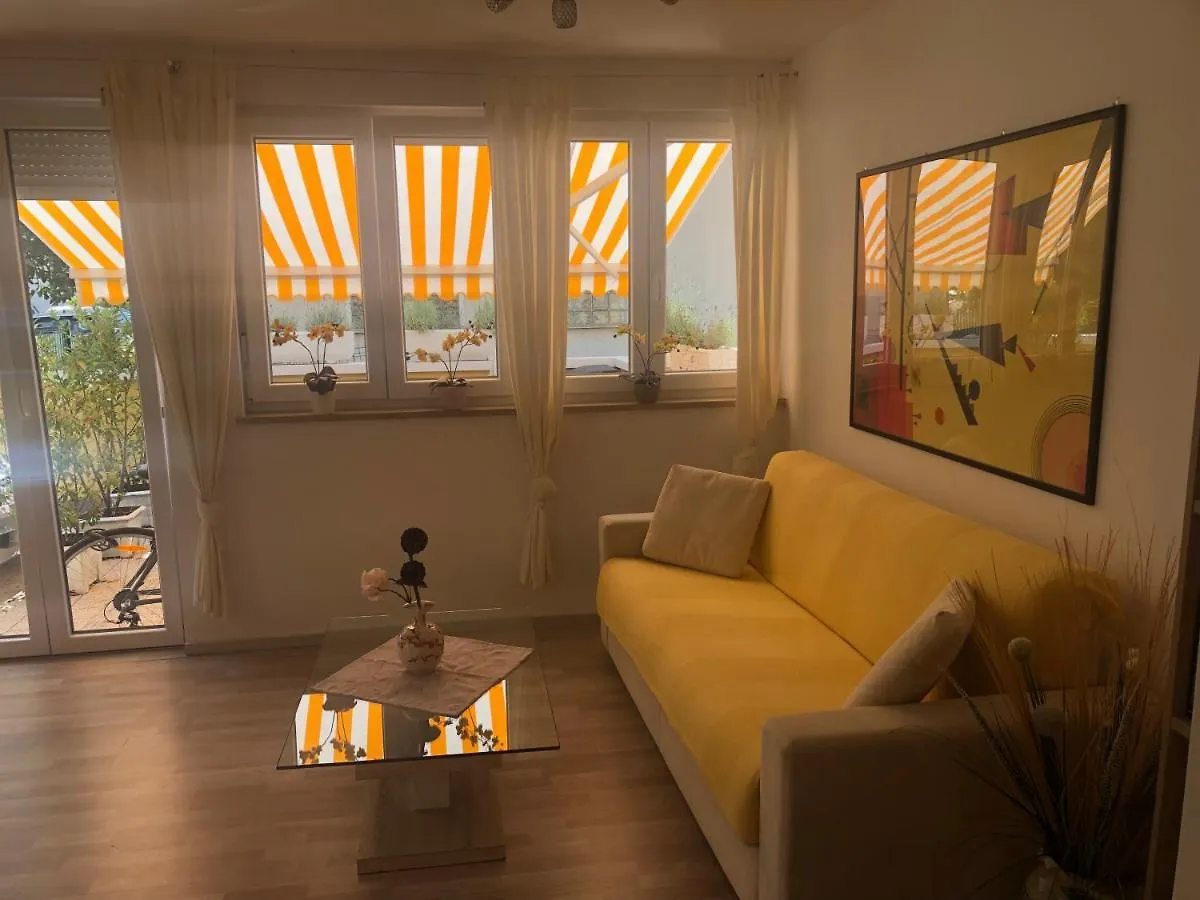 Apartment Gio Novigrad